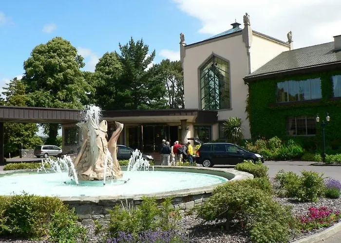 Отель The Dunloe & Gardens 5*