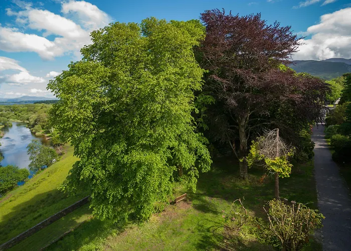 The Dunloe & Gardens Отель